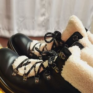 Tommy Hilfiger boots
